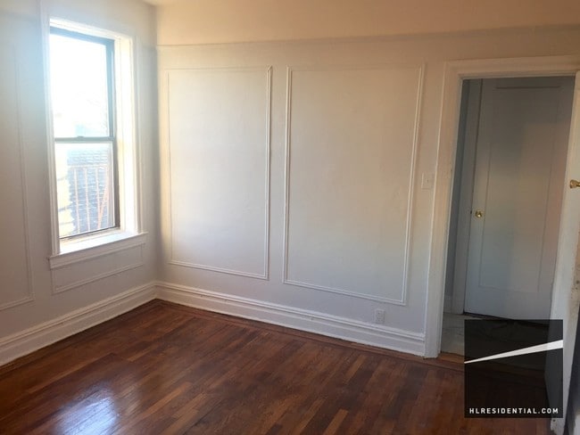 Building Photo - 3710 95th St