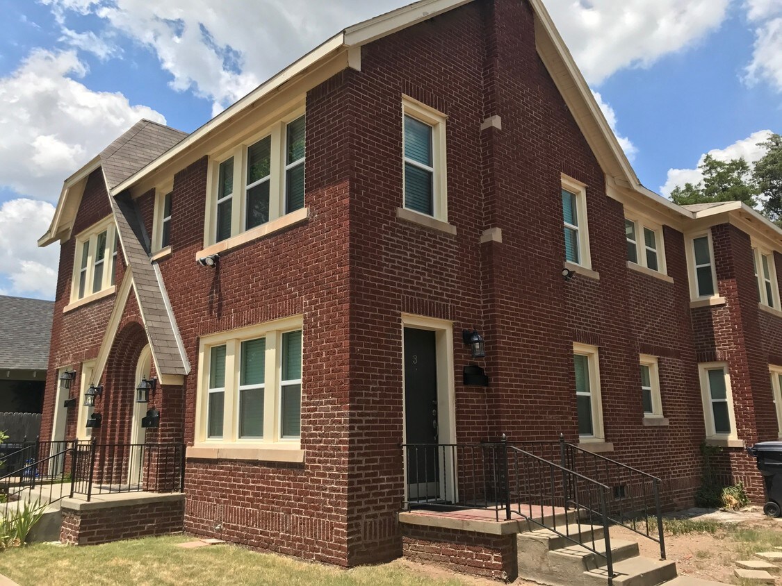 Primary Photo - 1201 NW 31st St