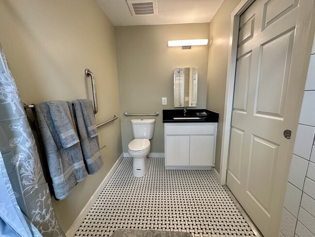 Building Photo - The Jacob