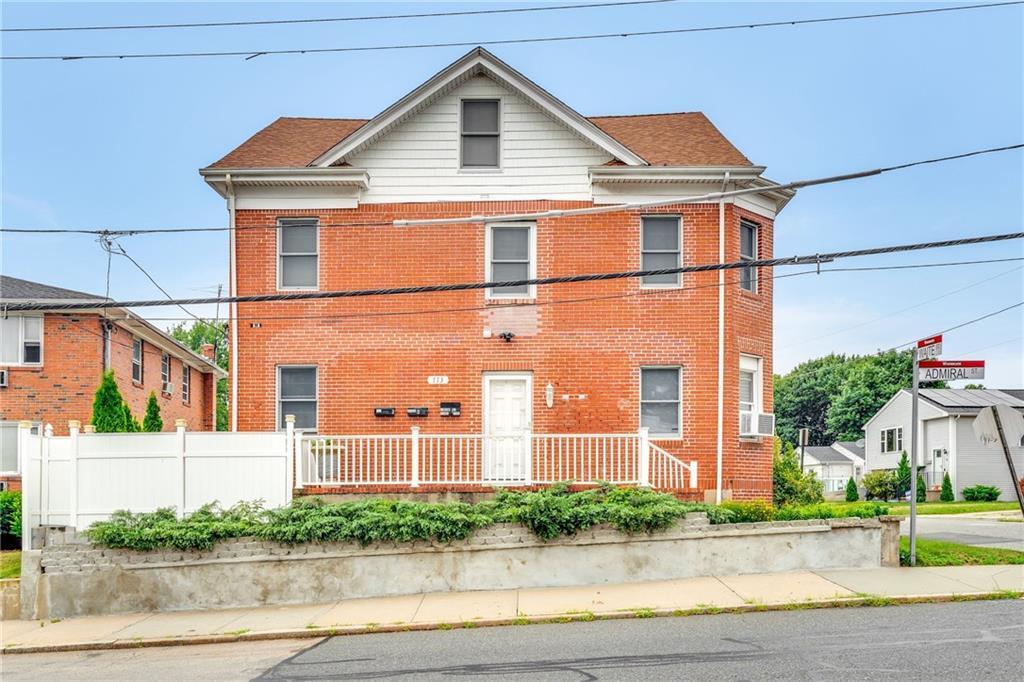 Primary Photo - 773 Admiral St