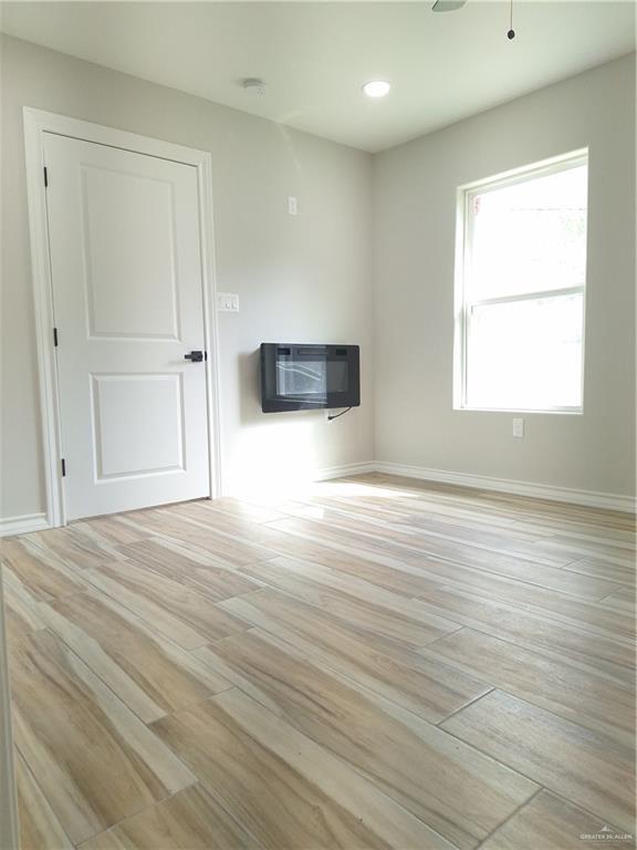 Foto del edificio - 2501 Whitewing Ave