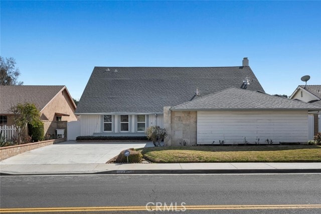 Building Photo - 23850 Vía Jacara