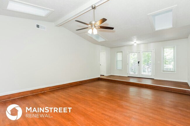 Building Photo - 115 Poplar Wy