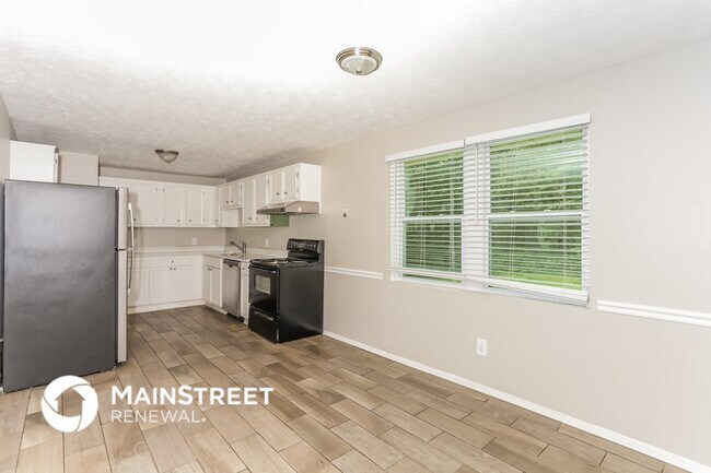 Building Photo - 5906 S Quail Dr