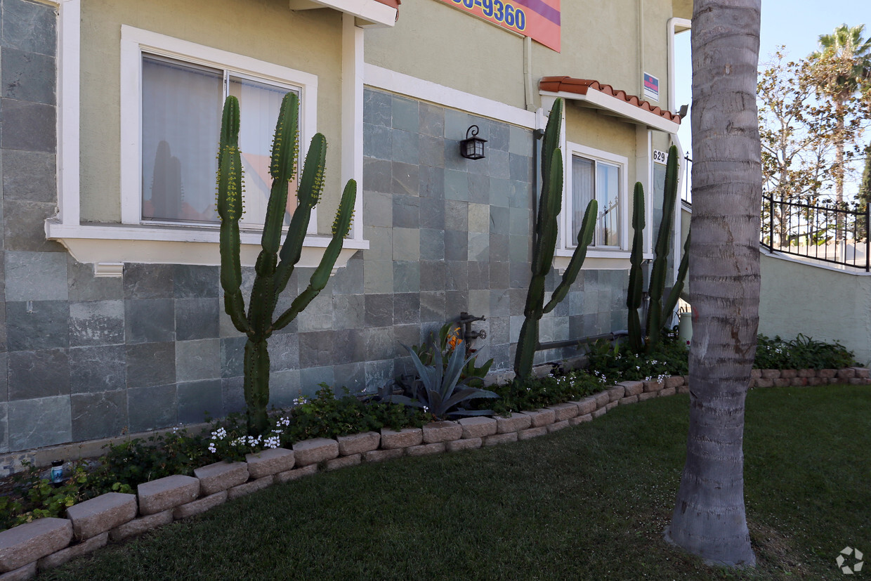 Primary Photo - Casa Verde Apartments