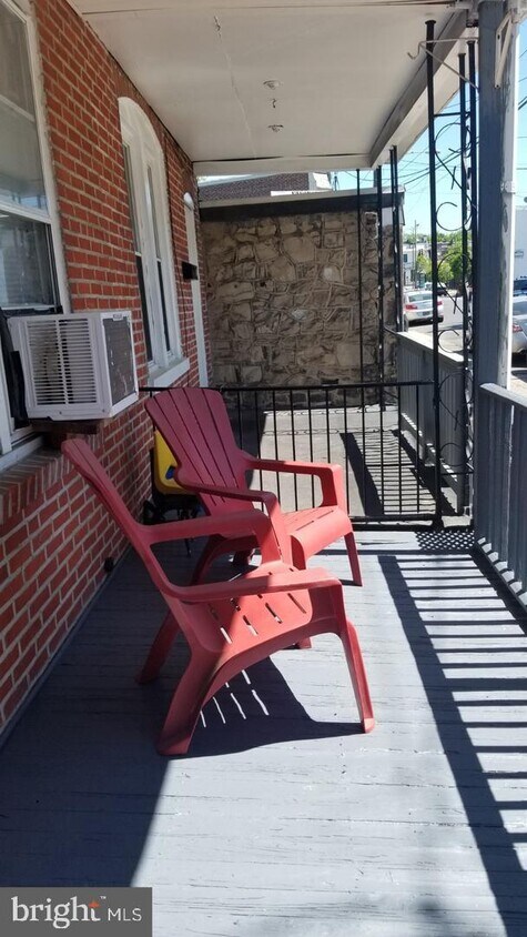 Primary Photo - 213 N Lincoln St