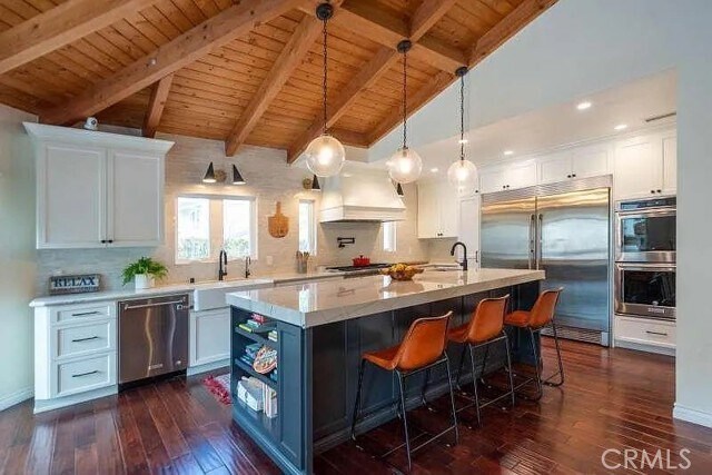 Foto del edificio - 7403 Alverstone Ave