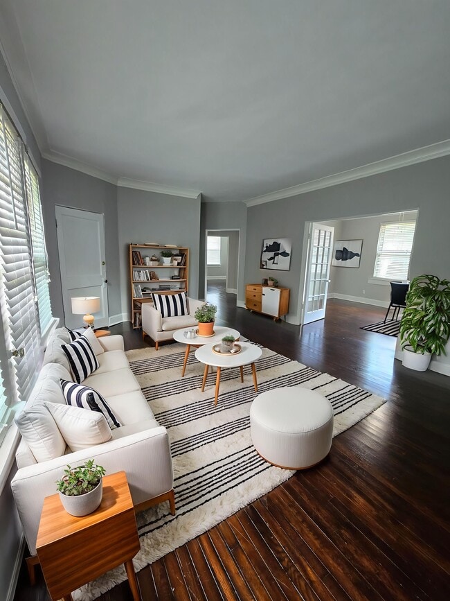 Foto del edificio - Overton Garden Apartments