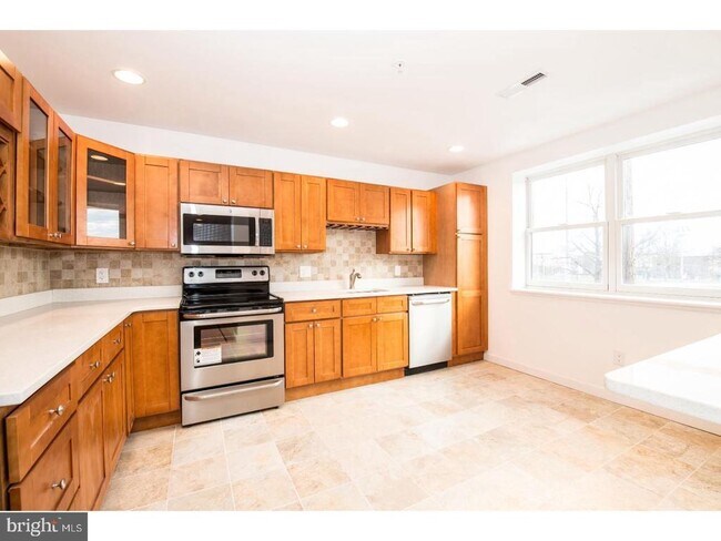 Foto del edificio - 1807 Washington Ave