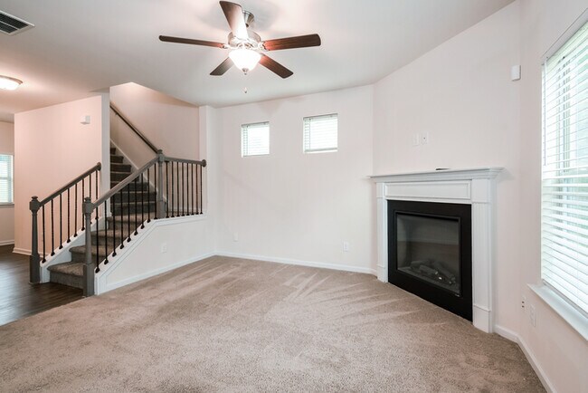 Foto del edificio - 64 Casey's Ridge Rd