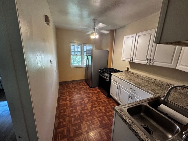 Foto del edificio - East Liberty 2-Bedroom duplex