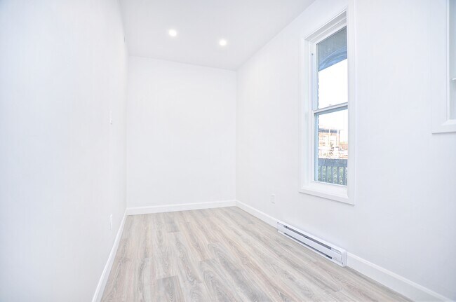 Photo du bâtiment - 8023 Rue Berri