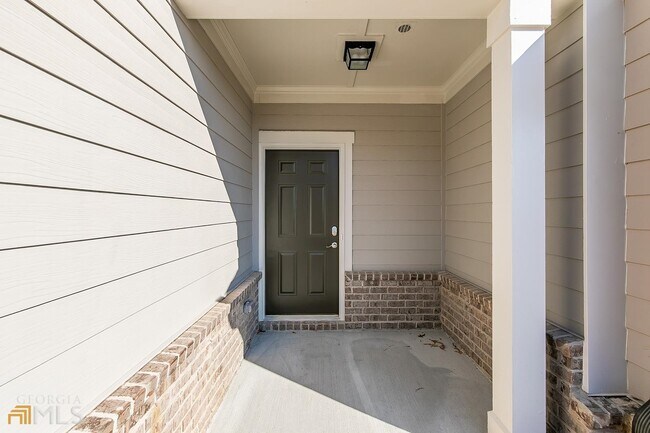 Building Photo - 2079 Pinnacle Way
