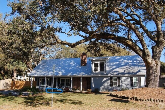 Building Photo - 2100 Waterway Blvd