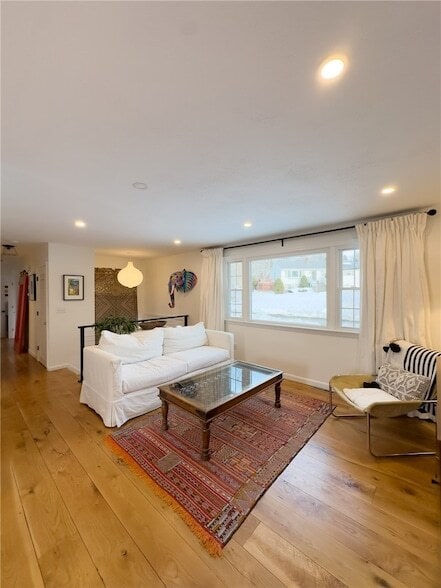 Photo - 14 Pocahontas Dr House