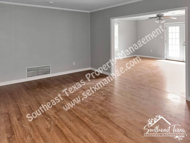 Building Photo - 1475 Rikisha Ln