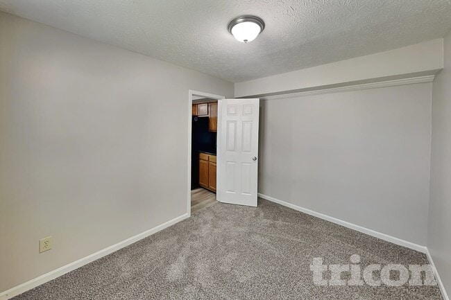 Building Photo - 1464 Rebecca Ln