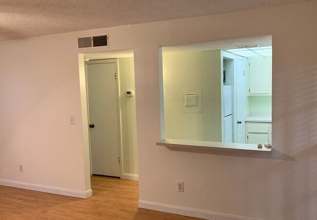 Building Photo - 420 N Bayshore Blvd