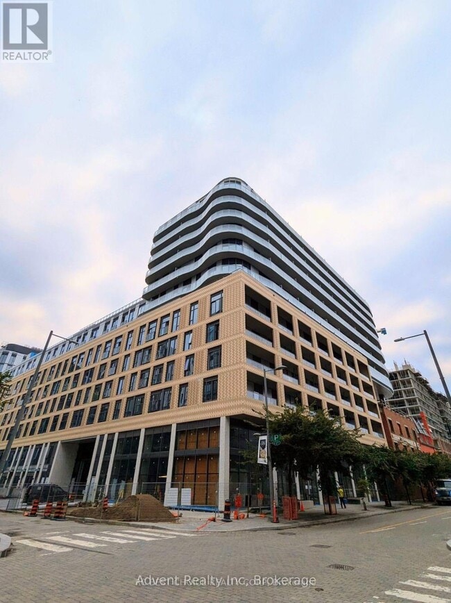 Building Photo - 425-425 Front St E
