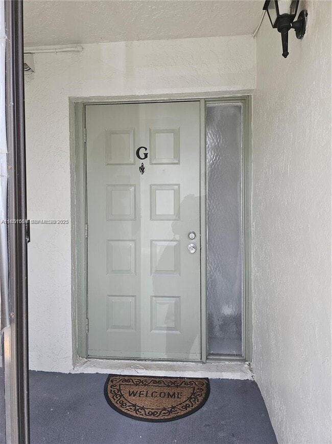 Building Photo - 1120 N Franklin Ave