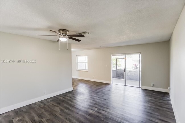 Building Photo - 7801 SW 6th Ct