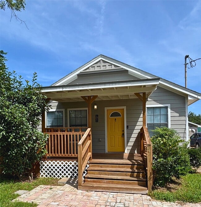 Building Photo - 410 McPhail St