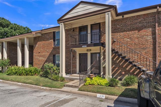 Foto del edificio - 4038 Ridglea Country Club Dr