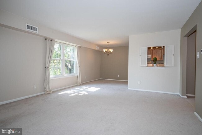 Building Photo - 103 Drummers Ln