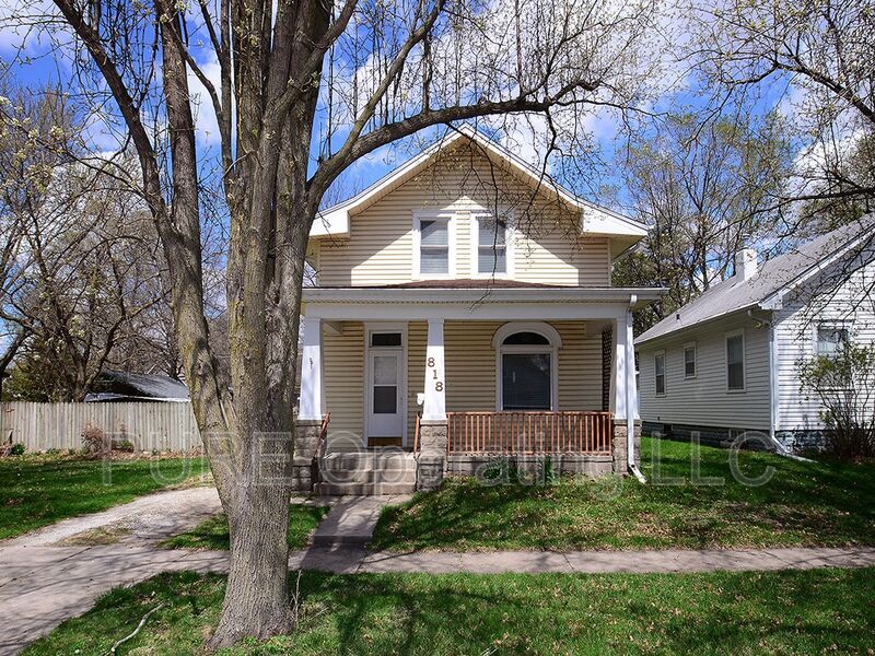 Primary Photo - 818 W 9th St