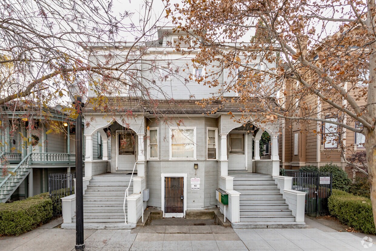 Building Photo - 1106 E St