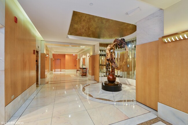 Foto del edificio - 111 E Chestnut St