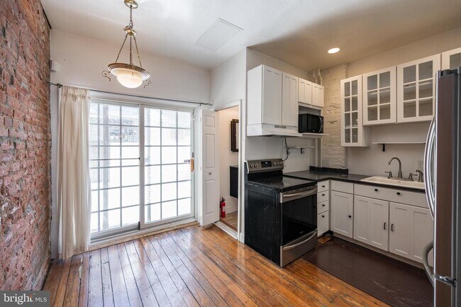 Foto del edificio - 835 N Newkirk St