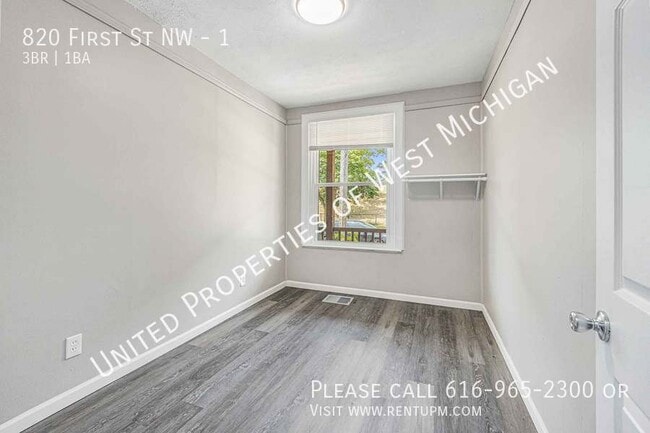 Foto del edificio - 820 First St NW-1