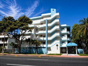 Building Photo - 9156 Collins Ave