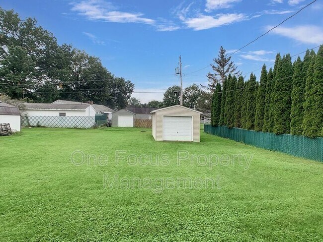 Foto del edificio - 2096 Blair St