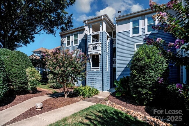 Building Photo - 18663 Vineyard Point Ln
