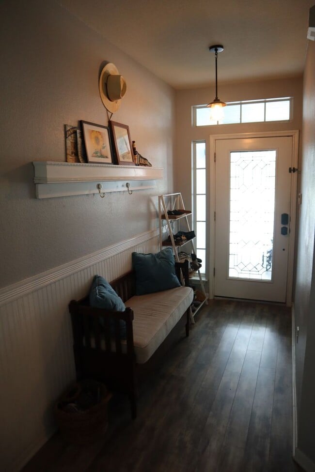Building Photo - 4 Bed 2.5 Home in San Marcos, TX