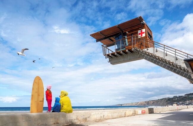 2510 Torrey Pines Rd