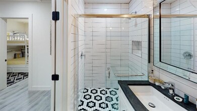 Building Photo - 1920 Morrill St