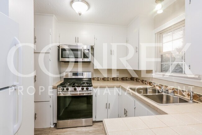 Building Photo - Cute Four Bedroom Now Available