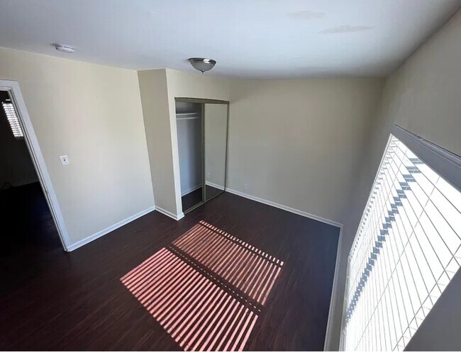 Foto del edificio - 3525 Hillview Pl