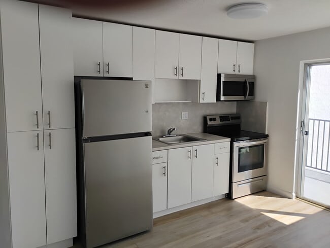 Foto del edificio - 444 SW 27th Ave