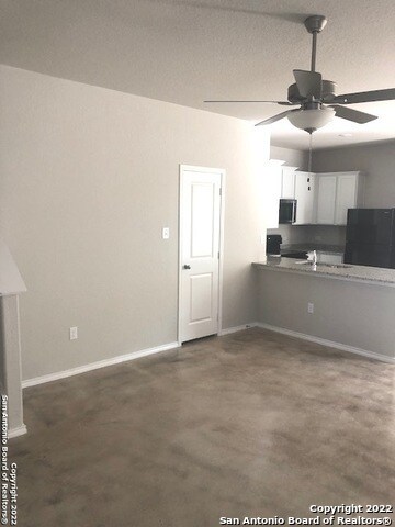 Foto del edificio - 8727 Key Windy Way