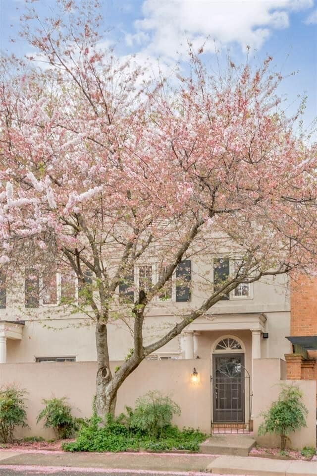 Foto del edificio - 2 Bedroom Condo at Garden Court!