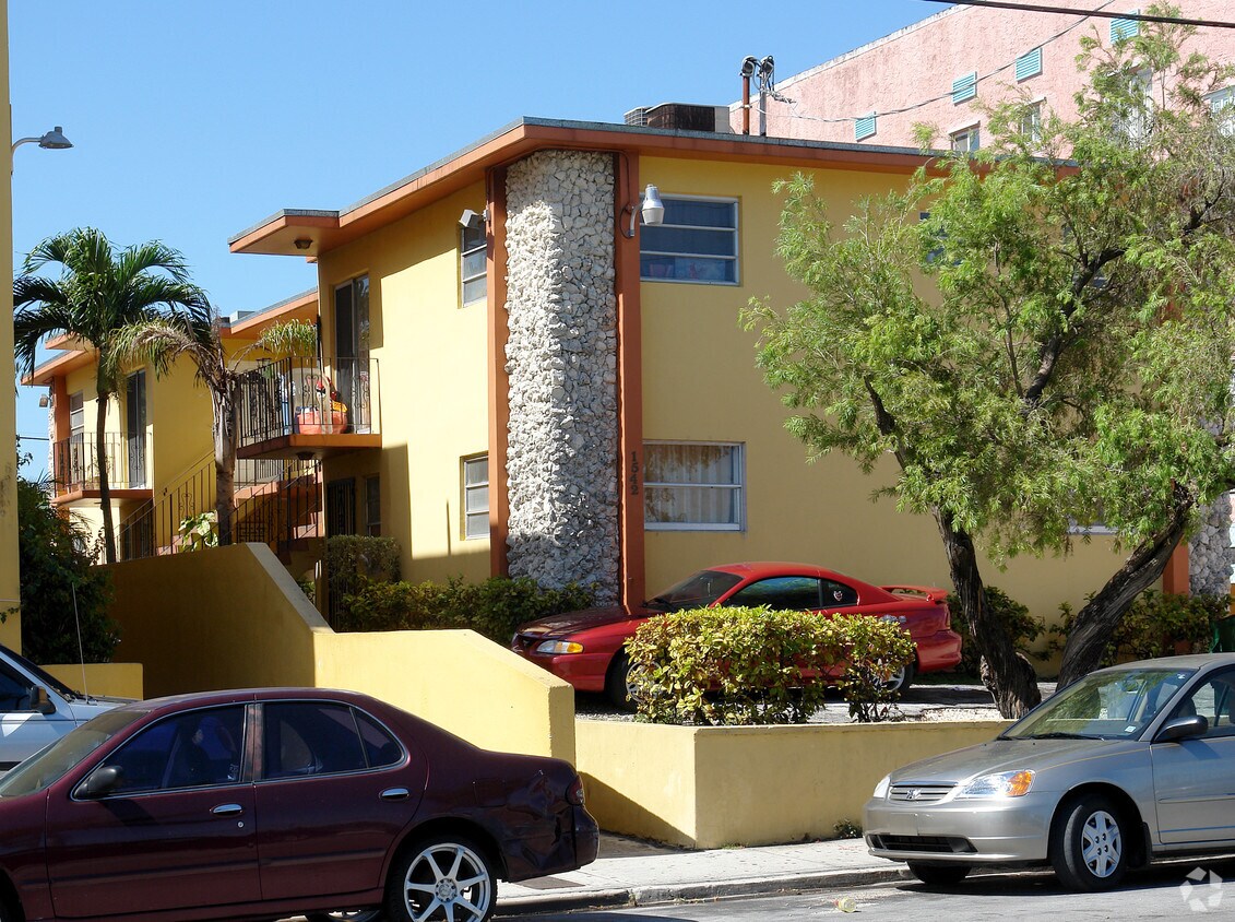 Building Photo - 1542 NW 3rd St