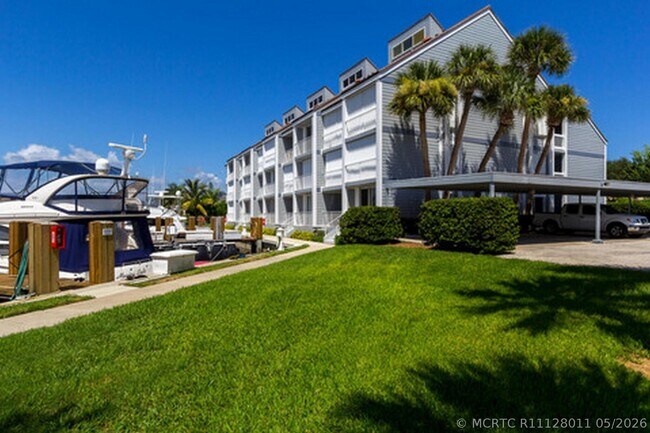 Foto del edificio - 2115 Windward Way