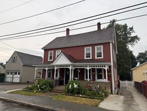Building Photo - 15 Chestnut St