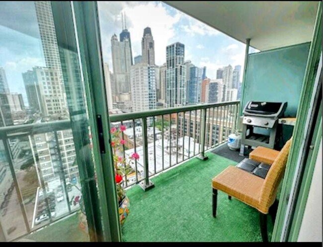 Foto del edificio - 111 W Maple St