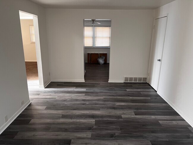 Building Photo - 6234 N 91st St