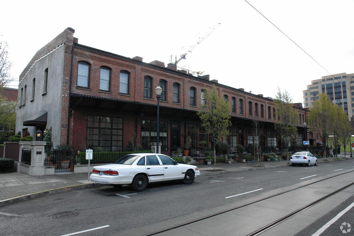 Foto del edificio - 616 NW 11th Ave
